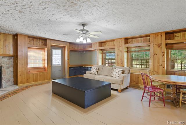 Builiding view twenty seven for 205 Youngs, Attica, MI. 48412