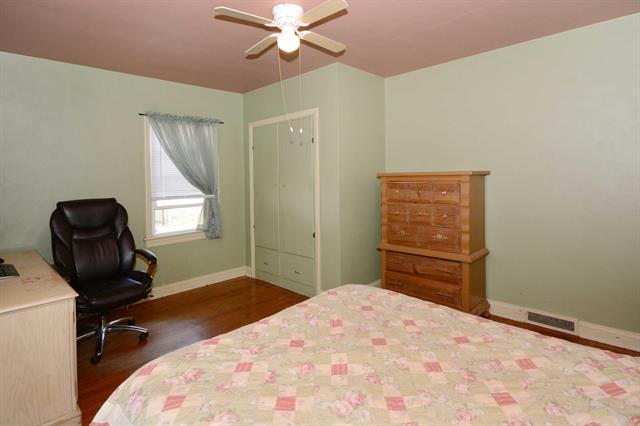 Builiding view fourteen for 5287 Comstock, Kalamazoo, MI. 49048