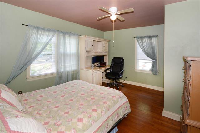 Builiding view thirteen for 5287 Comstock, Kalamazoo, MI. 49048