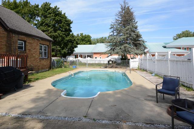 Builiding view twenty five for 5287 Comstock, Kalamazoo, MI. 49048