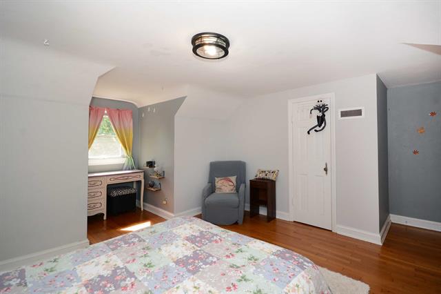 Builiding view twenty for 5287 Comstock, Kalamazoo, MI. 49048