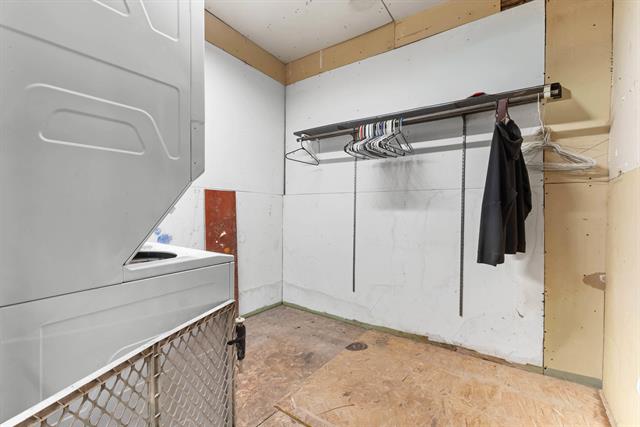 Builiding view five for 76 Budlong, Hillsdale, MI. 49242