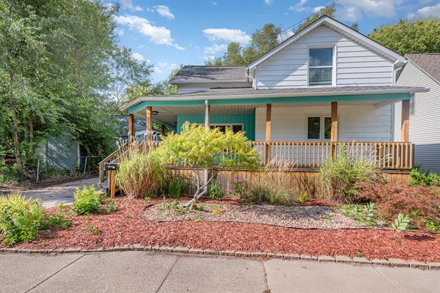 front view for 1103 Bradfield Street, Bay City, Mi. 48708