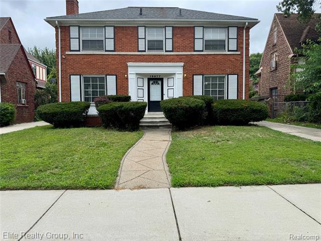 front view for 19677 Roslyn Road, Detroit, Mi. 48221