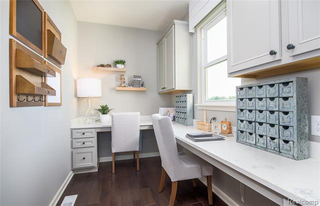 Builiding view eight for 22270 Hilda, South Lyon, MI. 48178