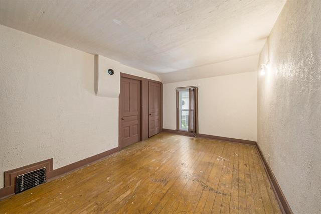 Builiding view fourteen for 128 1St, Milan, MI. 48160