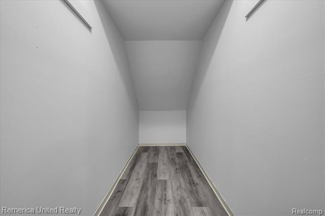 Builiding view ten for 19201 Surrey, Northville, MI. 48167