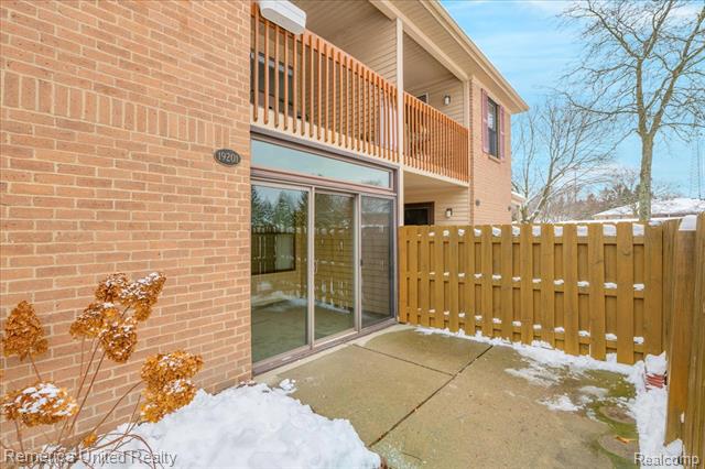 Builiding view twenty four for 19201 Surrey, Northville, MI. 48167