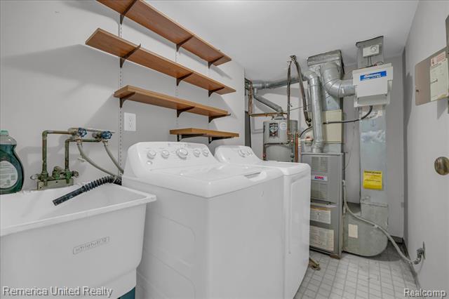 Builiding view twenty one for 19201 Surrey, Northville, MI. 48167