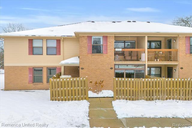 Builiding view twenty seven for 19201 Surrey, Northville, MI. 48167