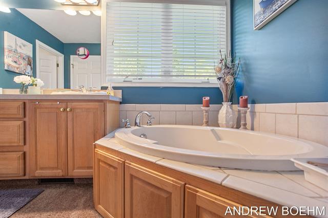 Builiding view forty for 2586 Marble, Zeeland, MI. 49464