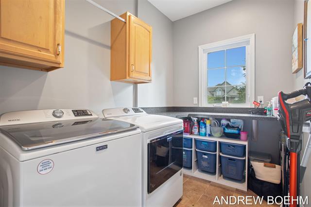 Builiding view thirty three for 2586 Marble, Zeeland, MI. 49464