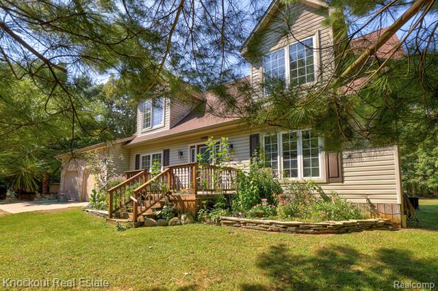 front view for 7080 Oak Park Drive, Vassar, Mi. 48768