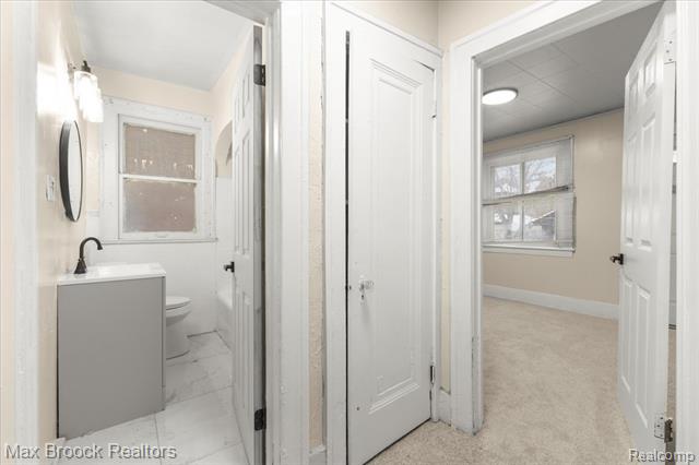 Builiding view fifteen for 17180 Kentucky, Detroit, MI. 48221