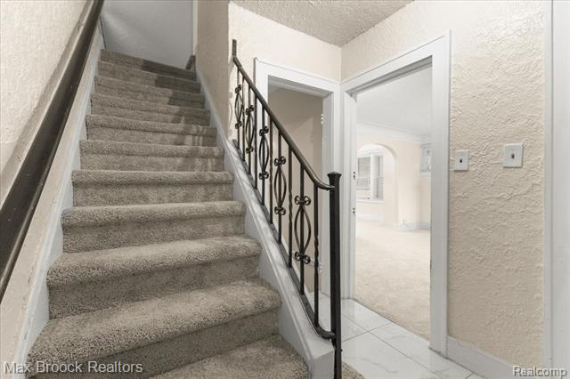 Builiding view five for 17180 Kentucky, Detroit, MI. 48221