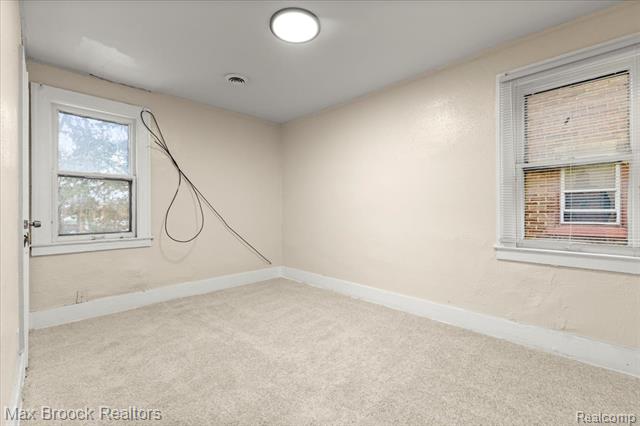 Builiding view forty one for 17180 Kentucky, Detroit, MI. 48221