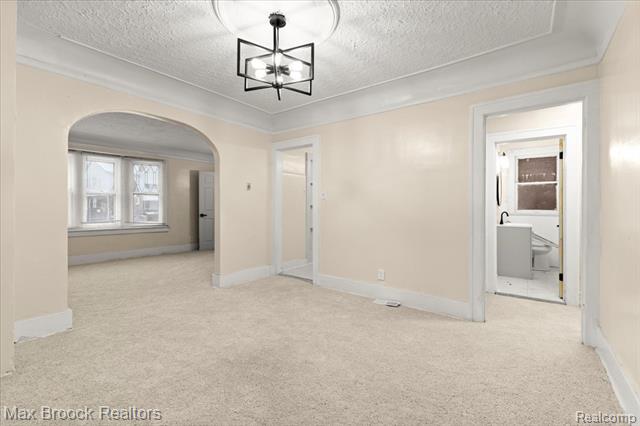 Builiding view ten for 17180 Kentucky, Detroit, MI. 48221