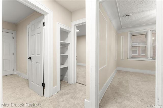 Builiding view thirty eight for 17180 Kentucky, Detroit, MI. 48221