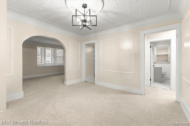 Builiding view thirty two for 17180 Kentucky, Detroit, MI. 48221