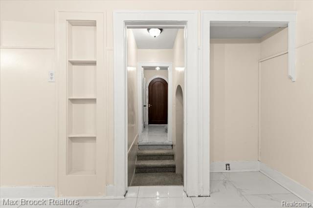 Builiding view twenty for 17180 Kentucky, Detroit, MI. 48221