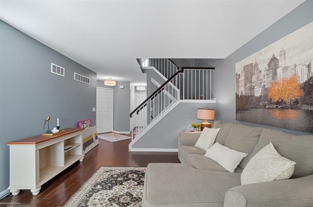 Builiding view eleven for 15774 Golfview, Riverview, MI. 48193