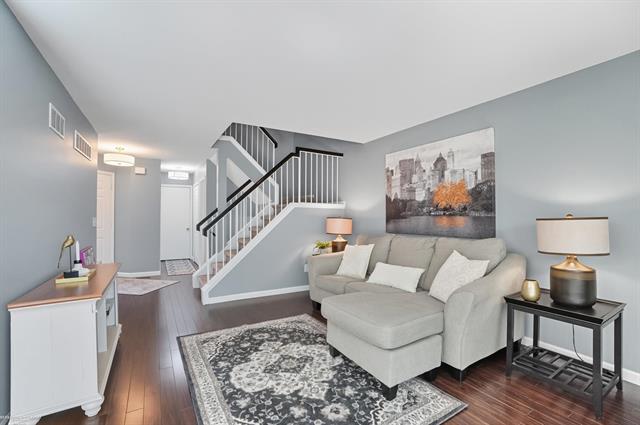 Builiding view ten for 15774 Golfview, Riverview, MI. 48193