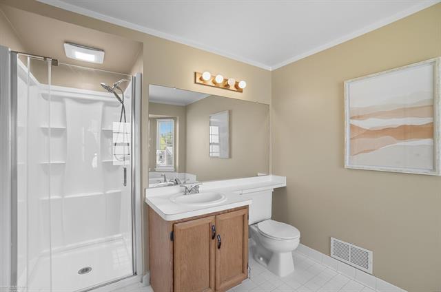 Builiding view thirty one for 15774 Golfview, Riverview, MI. 48193