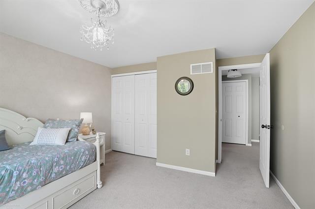 Builiding view thirty for 15774 Golfview, Riverview, MI. 48193