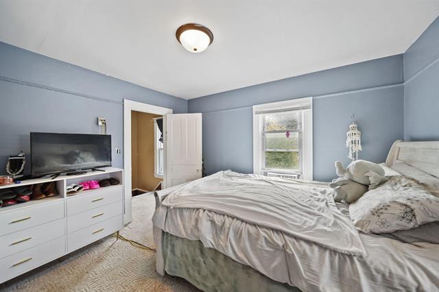 Builiding view twenty four for 206 Marshall St, Brooklyn, MI. 49230