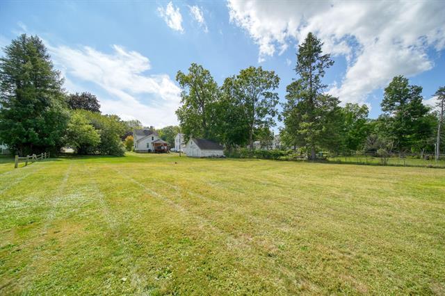 Builiding view twenty three for 206 Marshall St, Brooklyn, MI. 49230