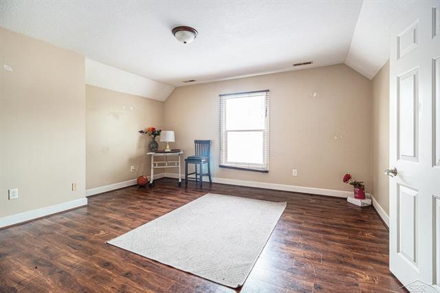 Builiding view fourteen for 708 Harrison, Monroe, MI. 48161