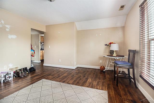 Builiding view sixteen for 708 Harrison, Monroe, MI. 48161