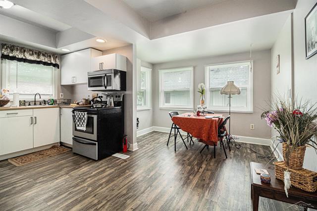 Builiding view three for 708 Harrison, Monroe, MI. 48161