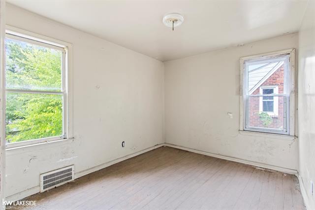 Builiding view seven for 12641 Kelly, Detroit, MI. 48224