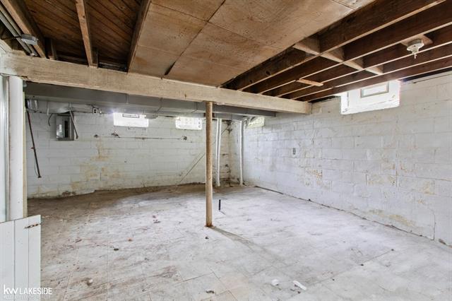 Builiding view ten for 12641 Kelly, Detroit, MI. 48224