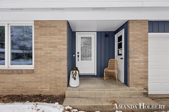 Builiding view four for 5106 Bridle Creek, Grand Rapids, MI. 49508