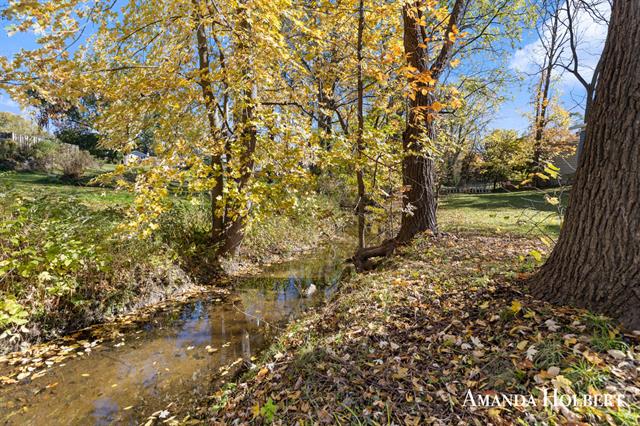 Builiding view seventy seven for 5106 Bridle Creek, Grand Rapids, MI. 49508