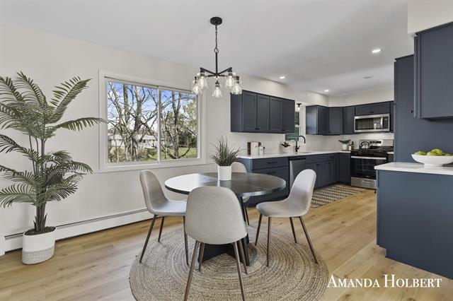 Builiding view twenty four for 5106 Bridle Creek, Grand Rapids, MI. 49508