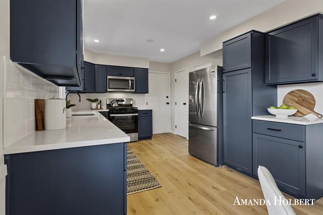 Builiding view twenty one for 5106 Bridle Creek, Grand Rapids, MI. 49508