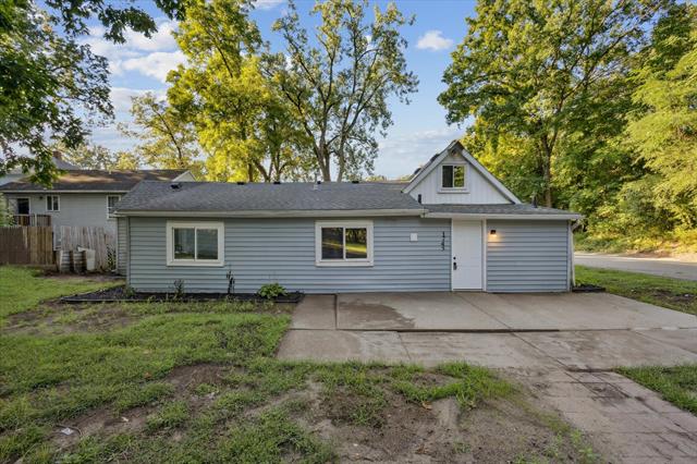 front view for 1745 Vinecroft Street Nw, Grand Rapids, Mi. 49544