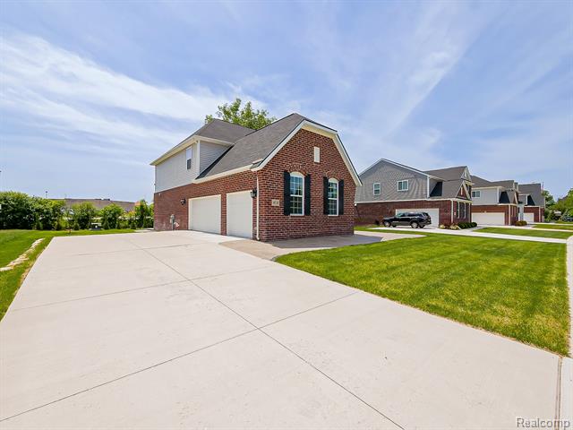 Builiding view forty three for 4054 Jayden, Sterling Heights, MI. 48314