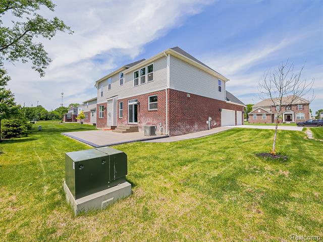 Builiding view forty two for 4054 Jayden, Sterling Heights, MI. 48314