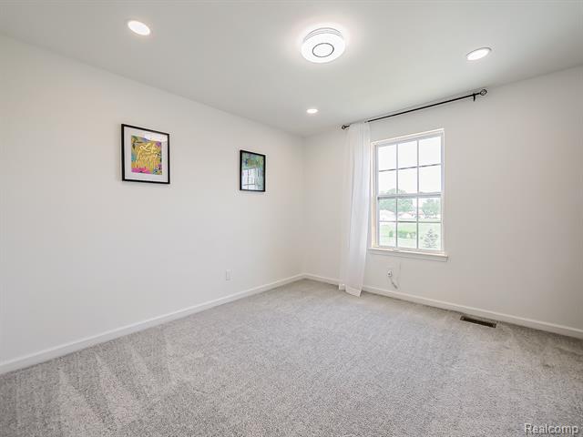Builiding view thirty four for 4054 Jayden, Sterling Heights, MI. 48314