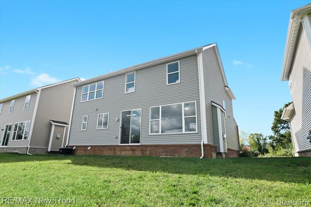 Builiding view thirty four for 3010 Theodore, Wixom, MI. 48393