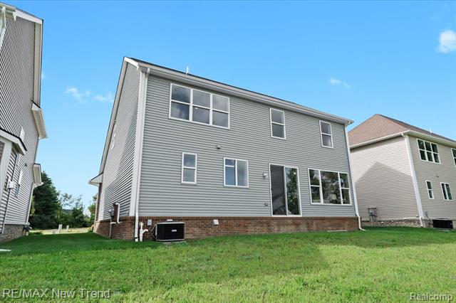 Builiding view thirty two for 3010 Theodore, Wixom, MI. 48393