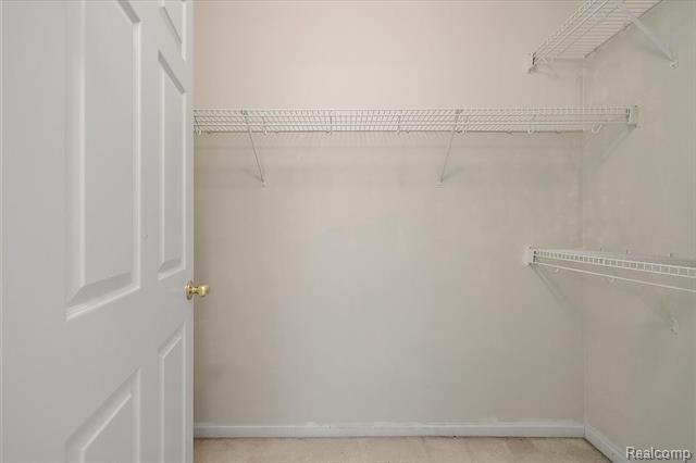 Builiding view eighteen for 44119 Kendyl, Sterling Heights, MI. 48314