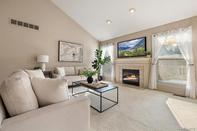 Builiding view five for 44119 Kendyl, Sterling Heights, MI. 48314