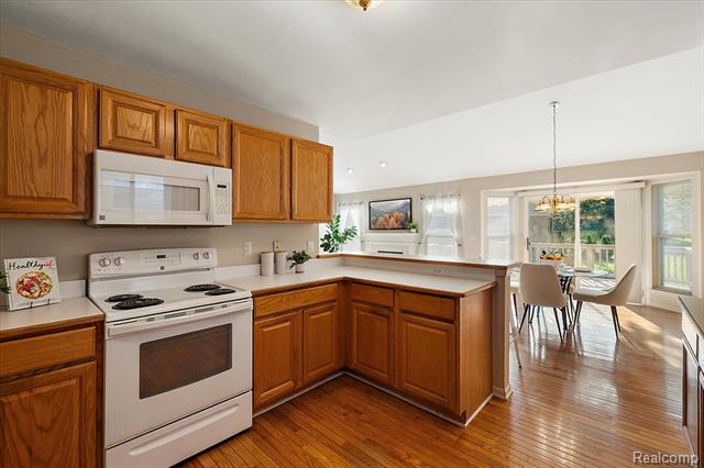 Builiding view twelve for 44119 Kendyl, Sterling Heights, MI. 48314