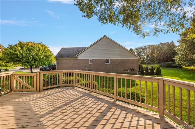 Builiding view twenty three for 44119 Kendyl, Sterling Heights, MI. 48314