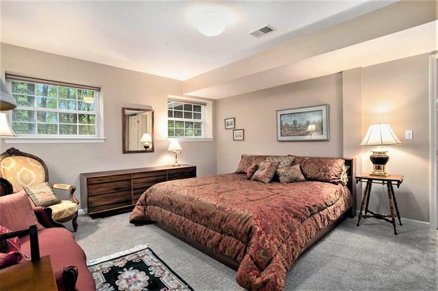 Builiding view twenty five for 212 Chauncey, Marshall, MI. 49068